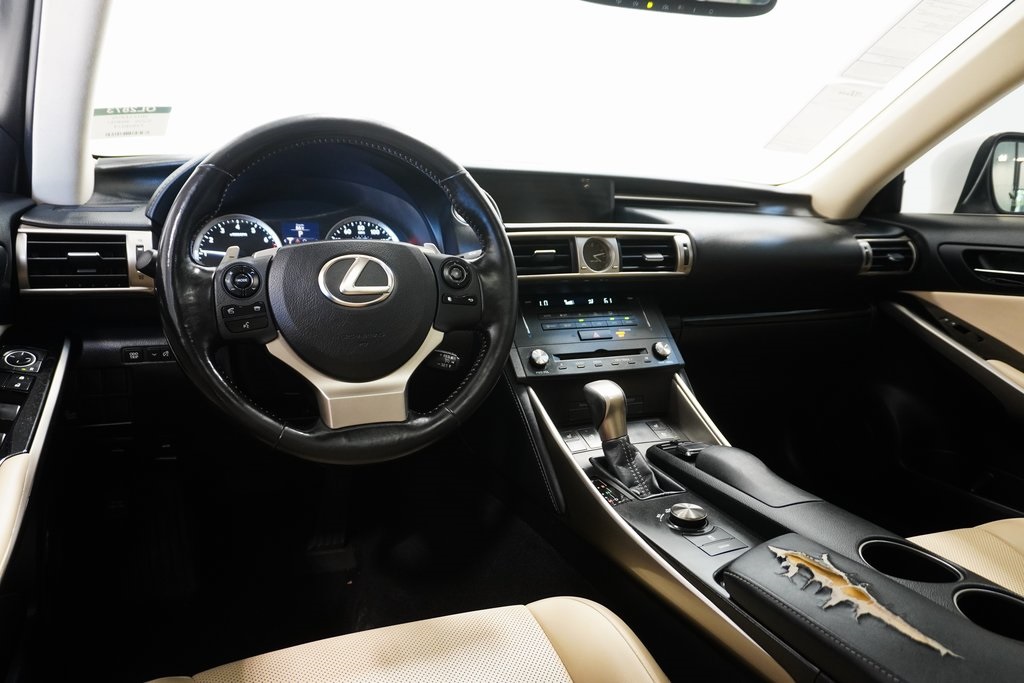 2015 Lexus IS 250 19