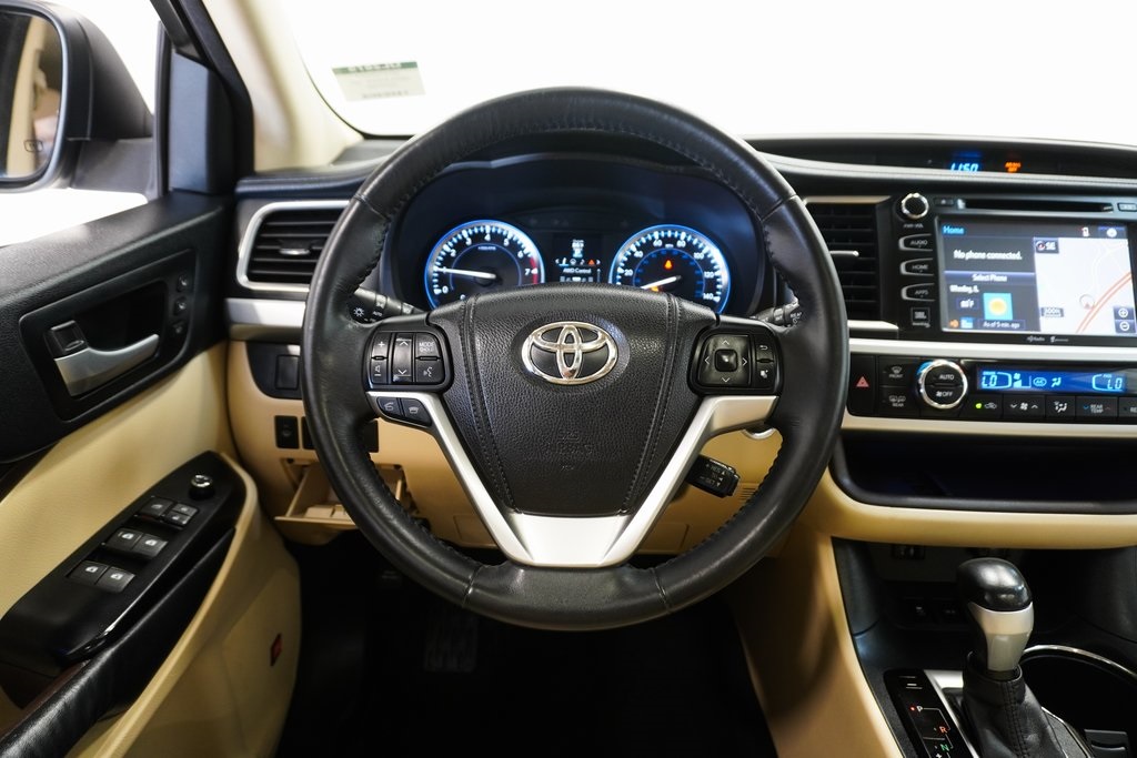2014 Toyota Highlander Limited 22