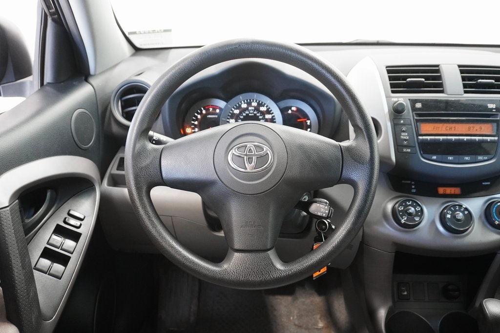 2006 Toyota RAV4 Base 16