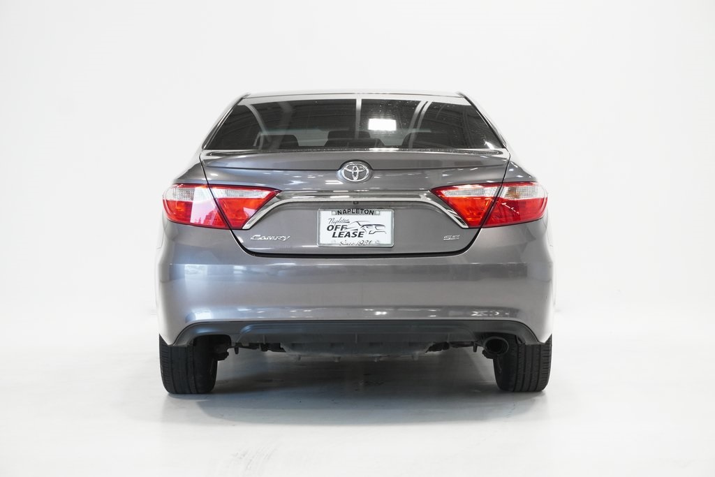 2015 Toyota Camry SE 6