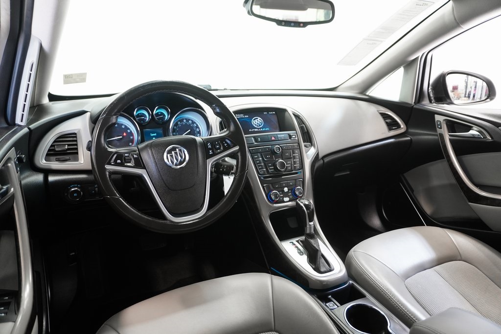 2014 Buick Verano Base 17