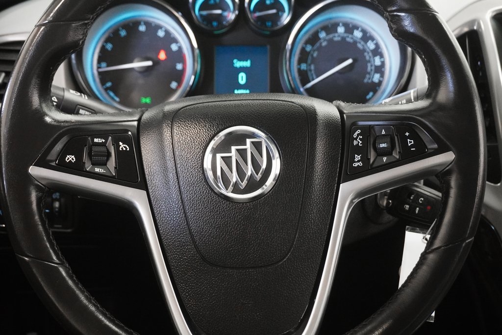 2014 Buick Verano Base 21