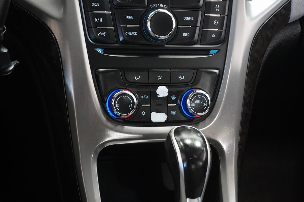 2014 Buick Verano Base 26