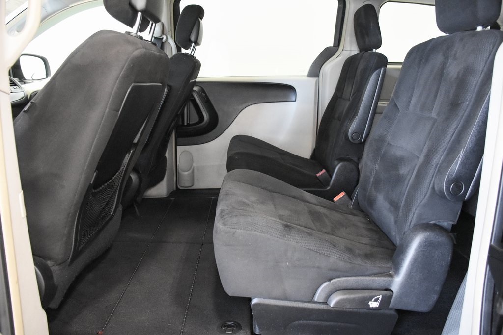 2011 Dodge Grand Caravan Crew 19