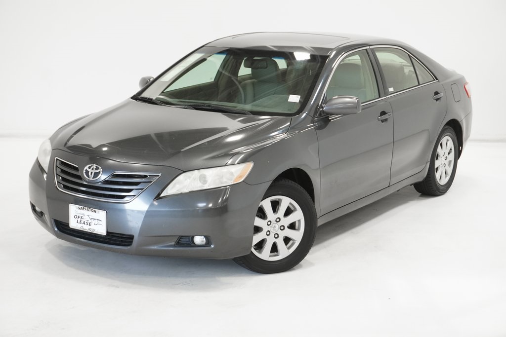 2007 Toyota Camry XLE 2