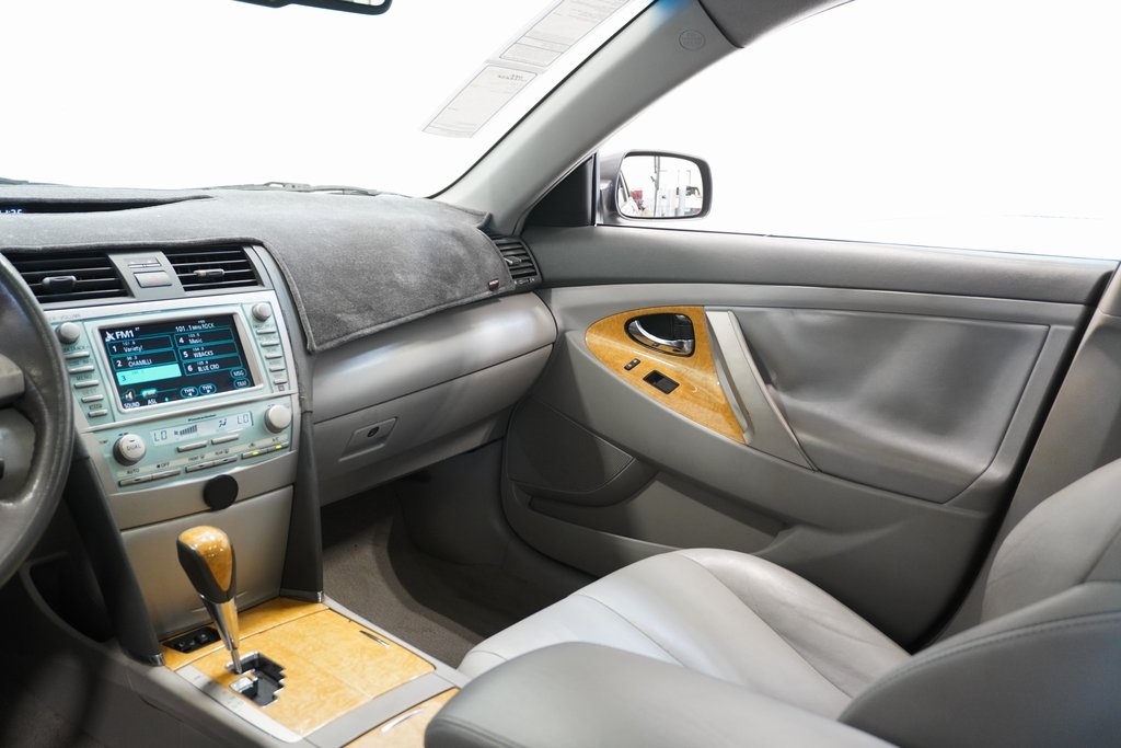 2007 Toyota Camry XLE 18