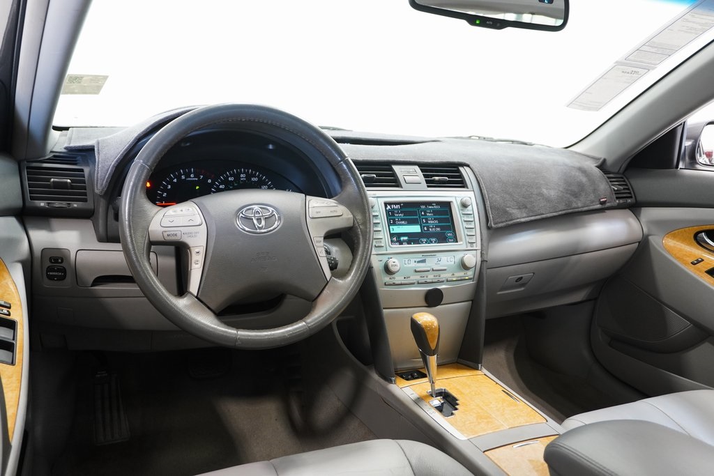 2007 Toyota Camry XLE 19