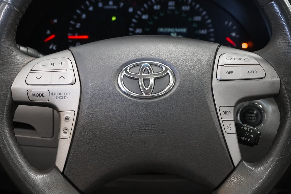 2007 Toyota Camry XLE 23