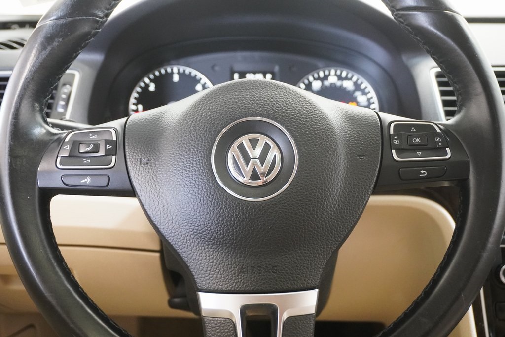 2014 Volkswagen Passat TDI SEL Premium 23