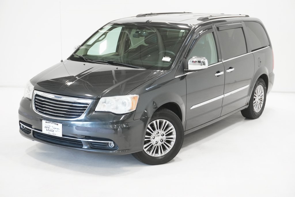 2011 Chrysler Town & Country Limited 2