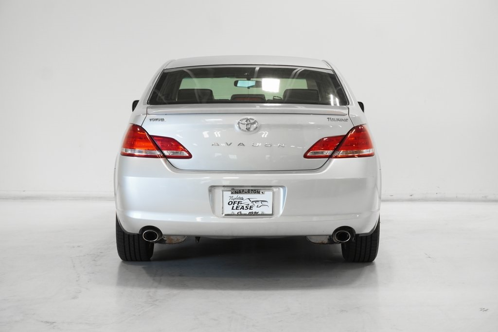 2005 Toyota Avalon XL 6