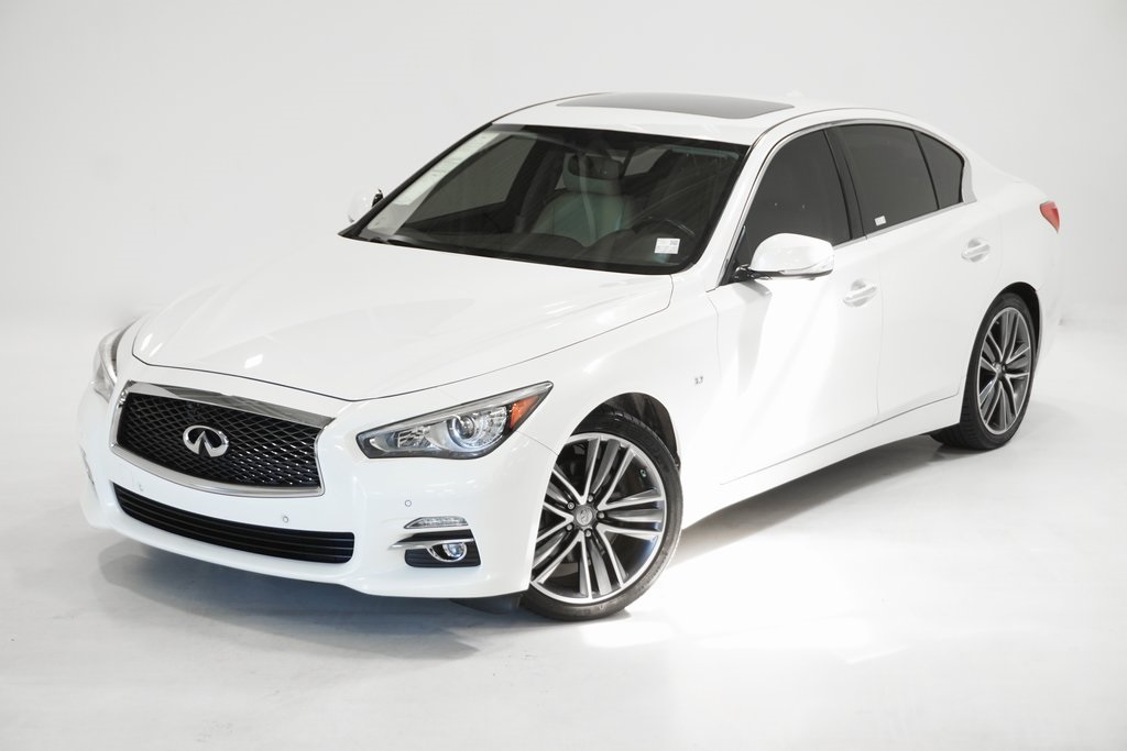 2015 INFINITI Q50 Premium 2