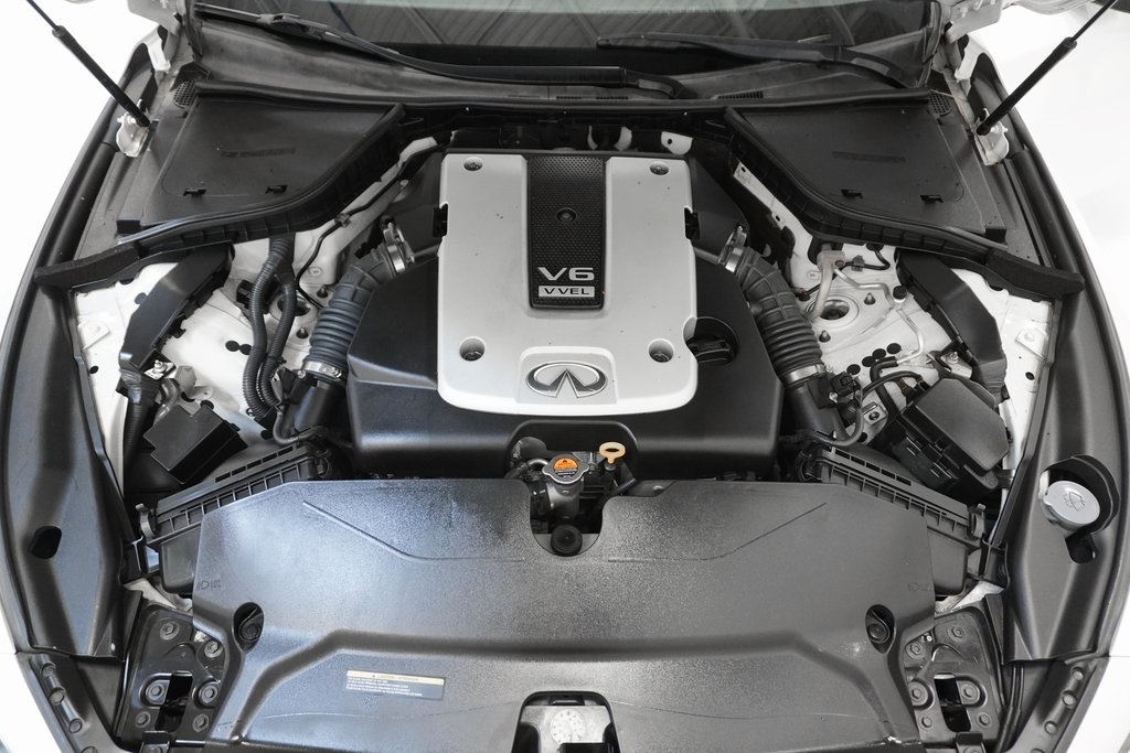 2015 INFINITI Q50 Premium 9