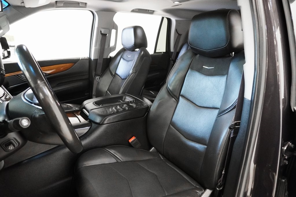 2015 Cadillac Escalade Luxury 10