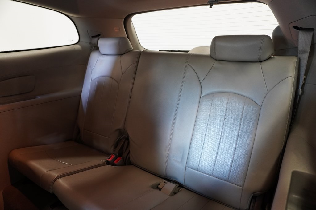 2013 Buick Enclave Leather Group 16