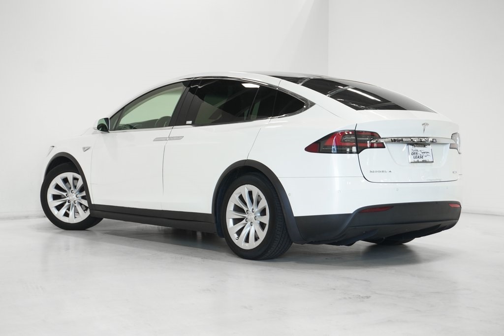 2016 Tesla Model X 90D 5