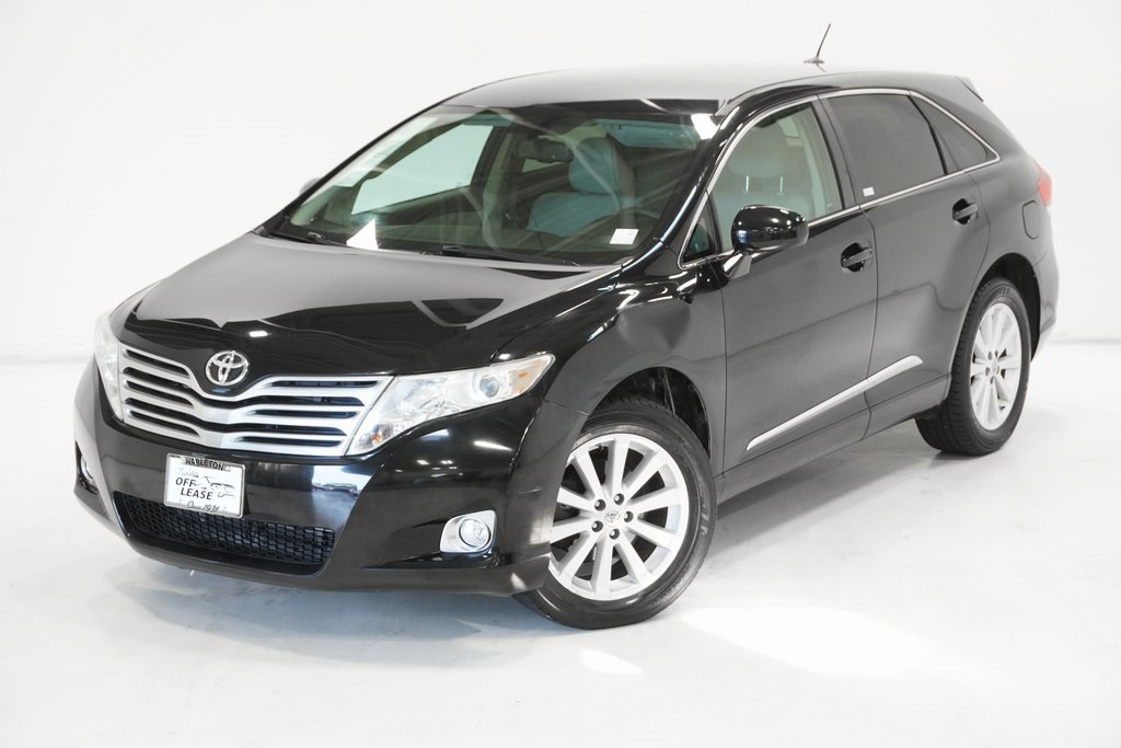 2012 Toyota Venza LE 2