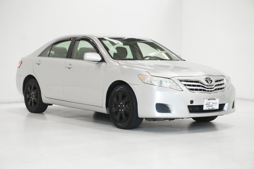 2010 Toyota Camry SE 4