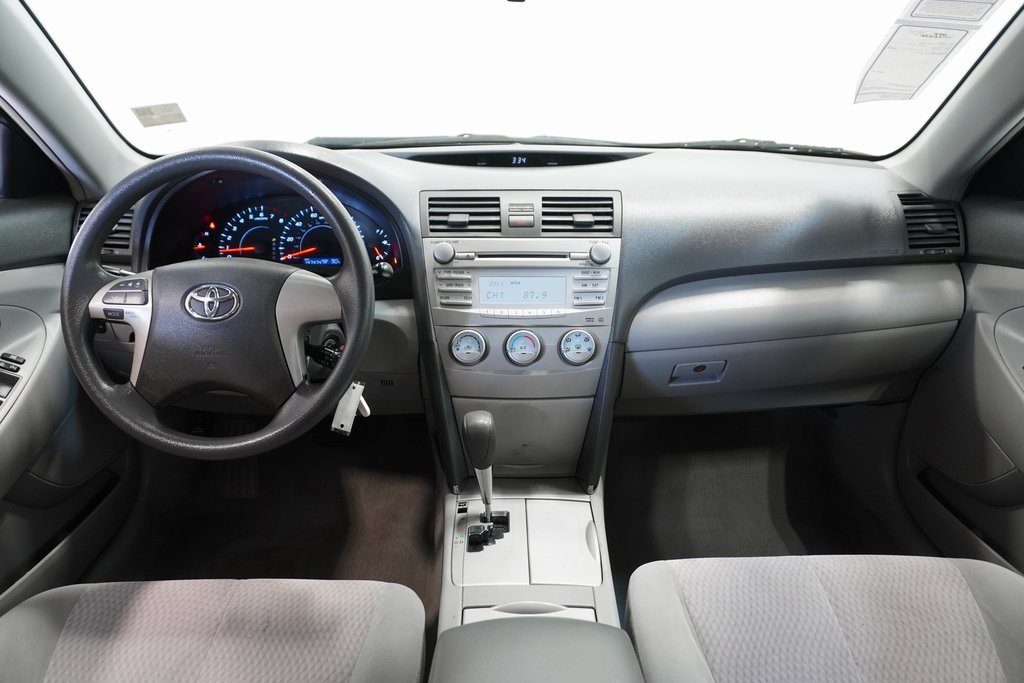 2010 Toyota Camry SE 12