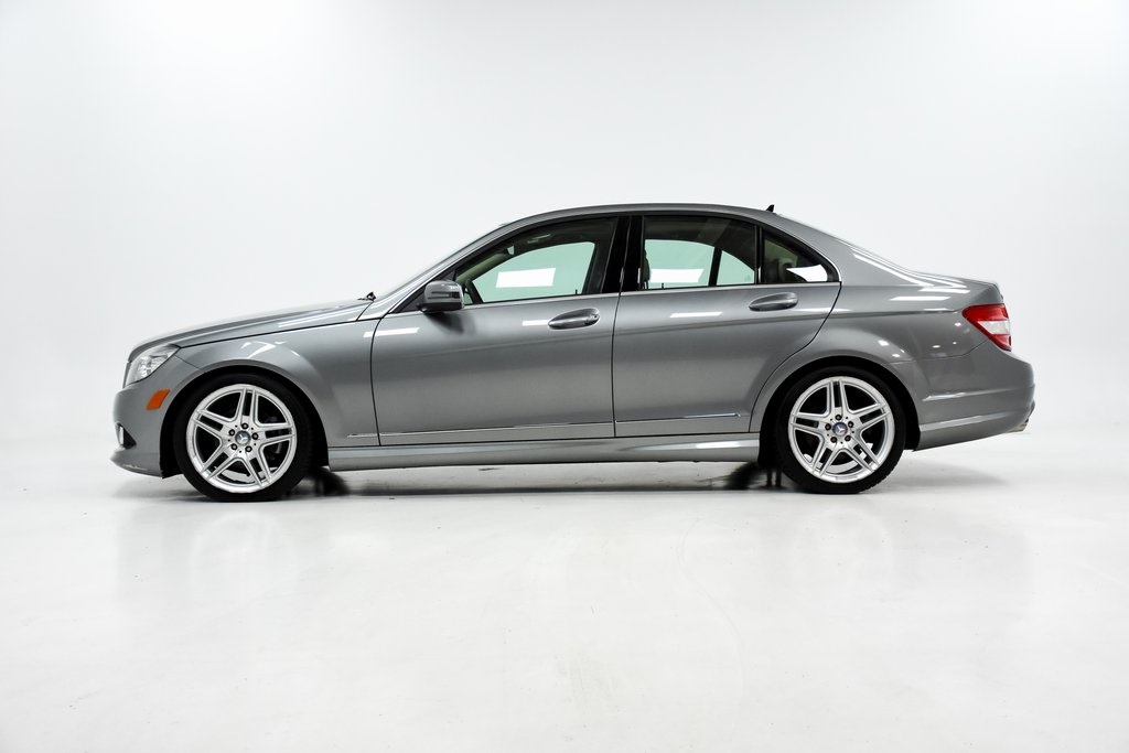 2010 Mercedes-Benz C-Class C 300 23