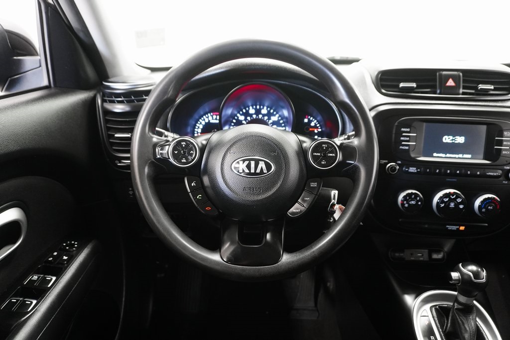 2017 Kia Soul Base 18