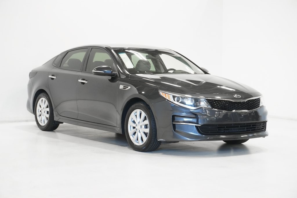 2017 Kia Optima LX 4