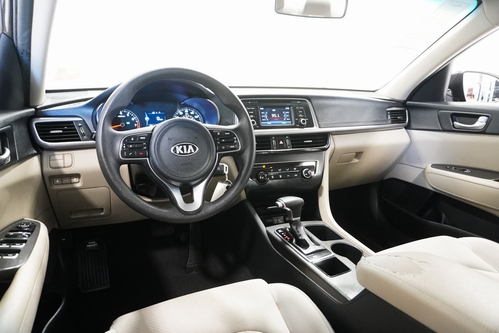 2017 Kia Optima LX 17