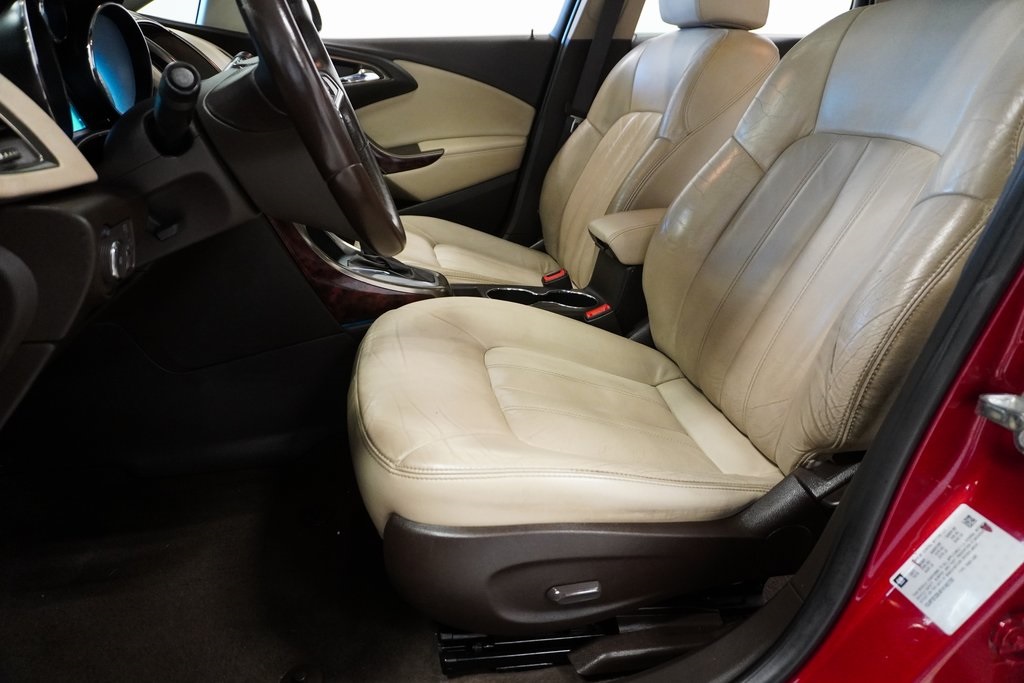 2015 Buick Verano Leather Group 11