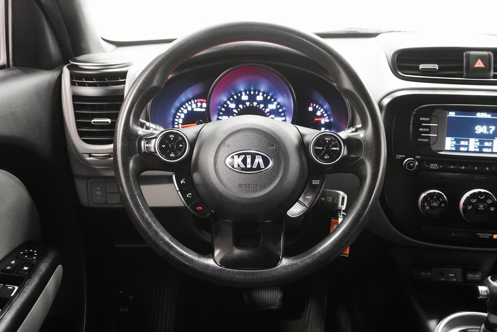 2017 Kia Soul Base 18