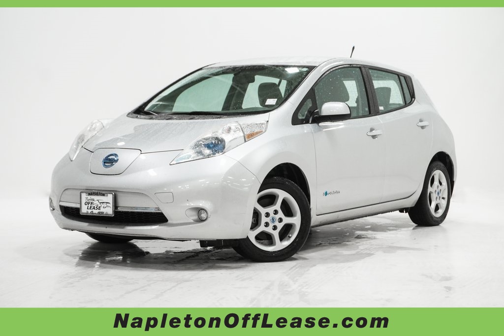 2014 Nissan Leaf SV 1