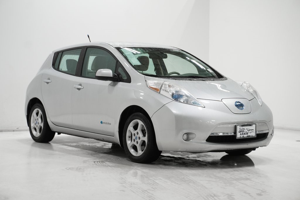 2014 Nissan Leaf SV 4