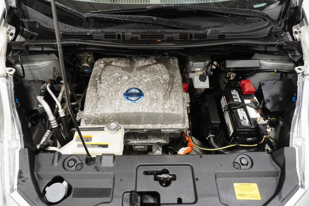 2014 Nissan Leaf SV 8