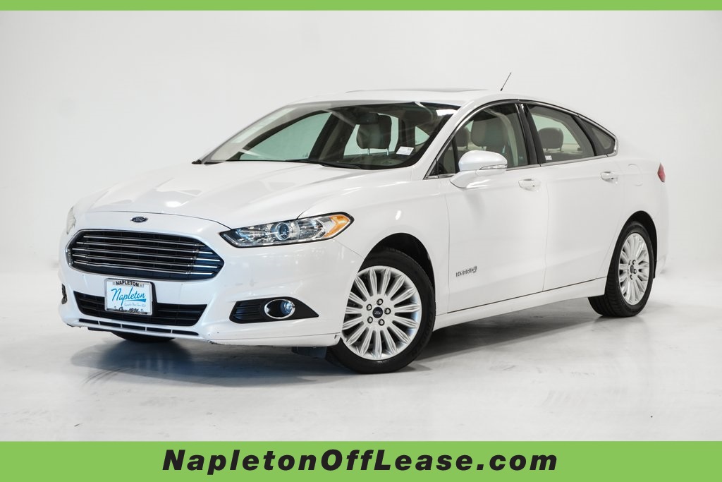 2014 Ford Fusion Hybrid SE 1