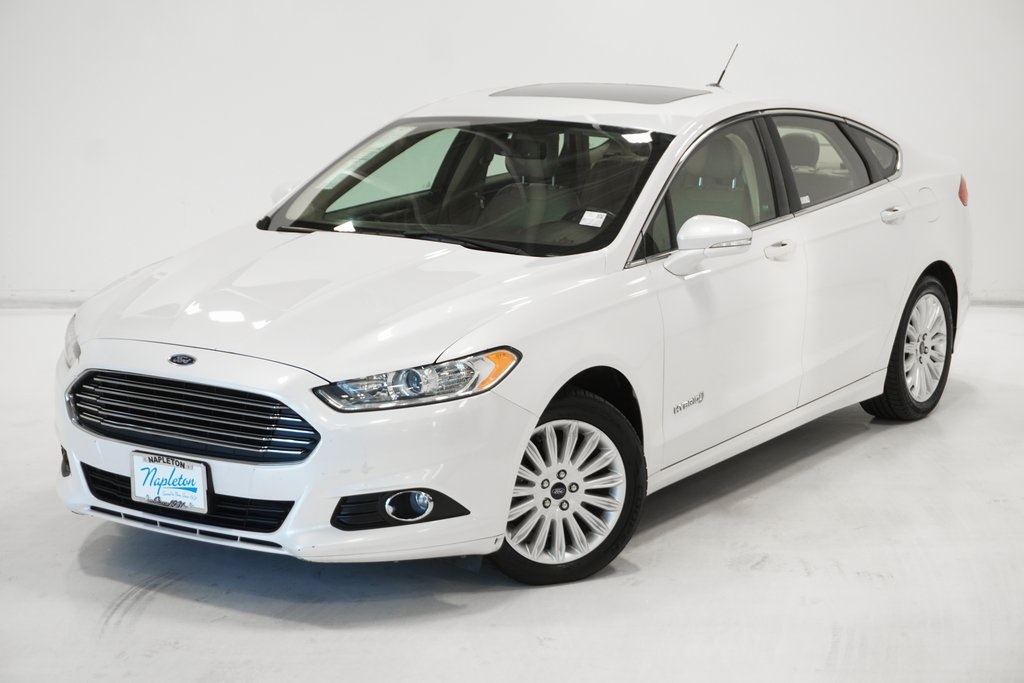 2014 Ford Fusion Hybrid SE 2