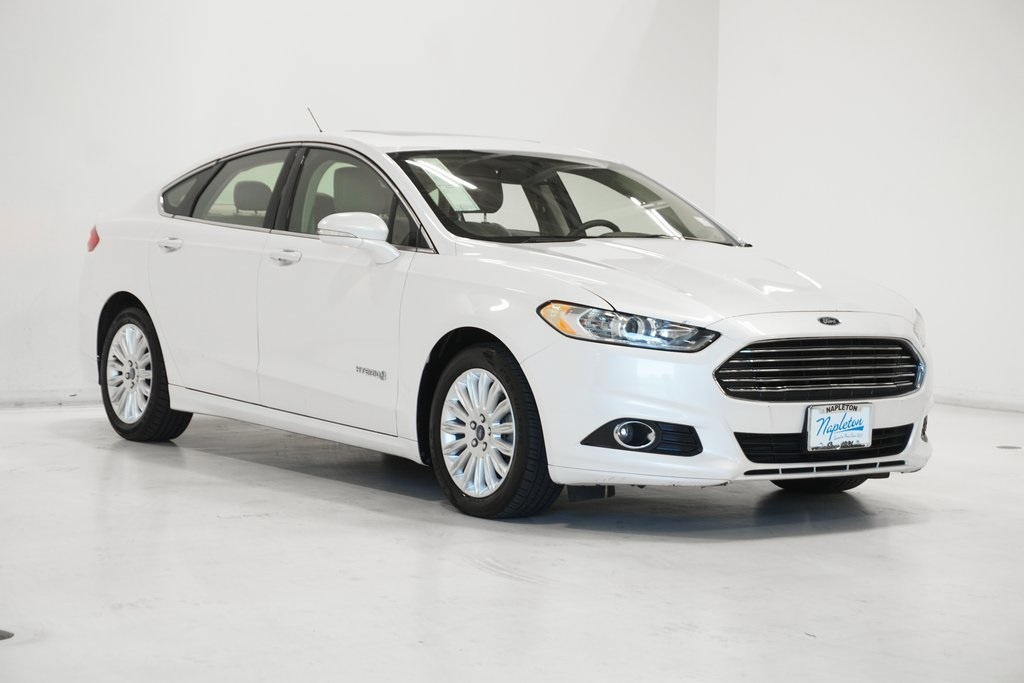 2014 Ford Fusion Hybrid SE 4