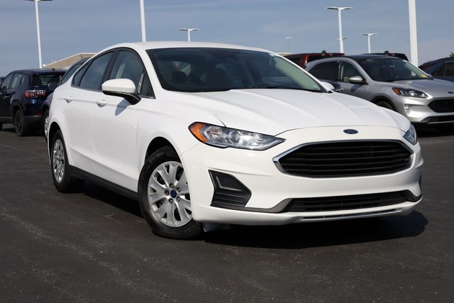 2020 Ford Fusion S 2