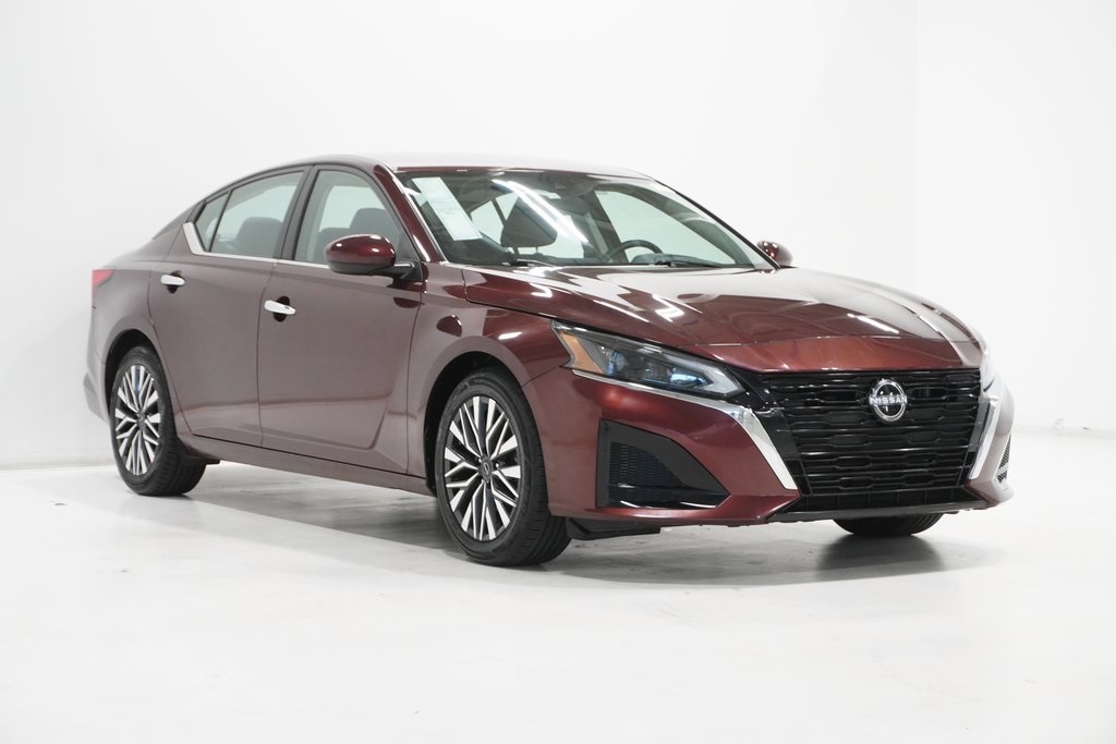 2023 Nissan Altima 2.5 SV 4