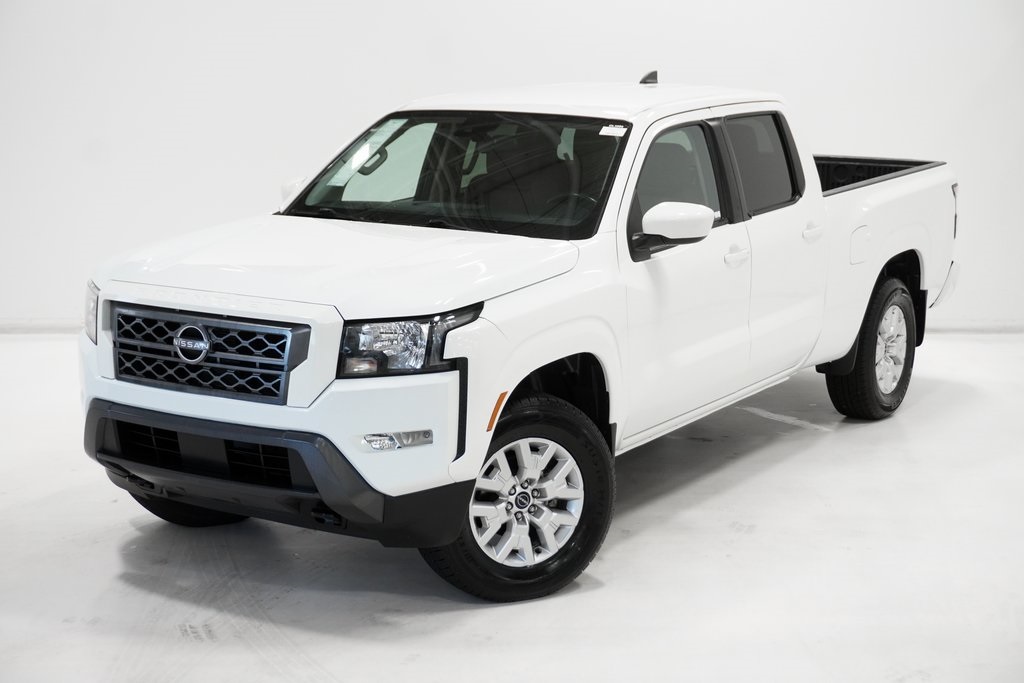 2022 Nissan Frontier SV 2