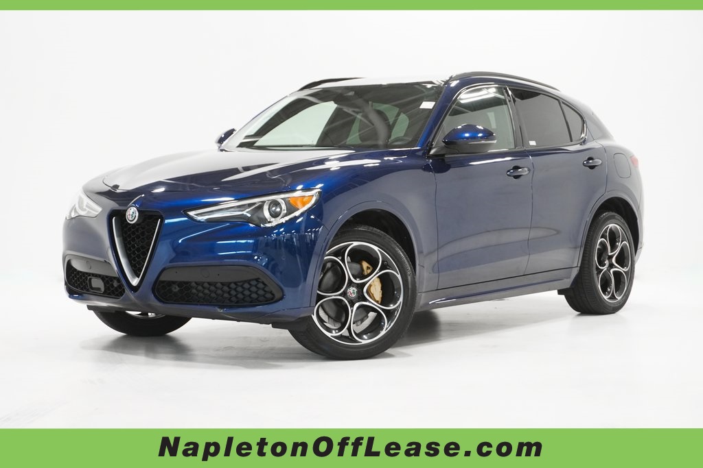 2021 Alfa Romeo Stelvio Ti Sport 1