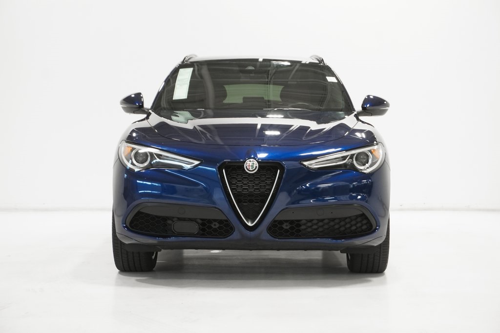 2021 Alfa Romeo Stelvio Ti Sport 3