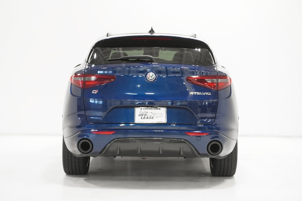 2021 Alfa Romeo Stelvio Ti Sport 6