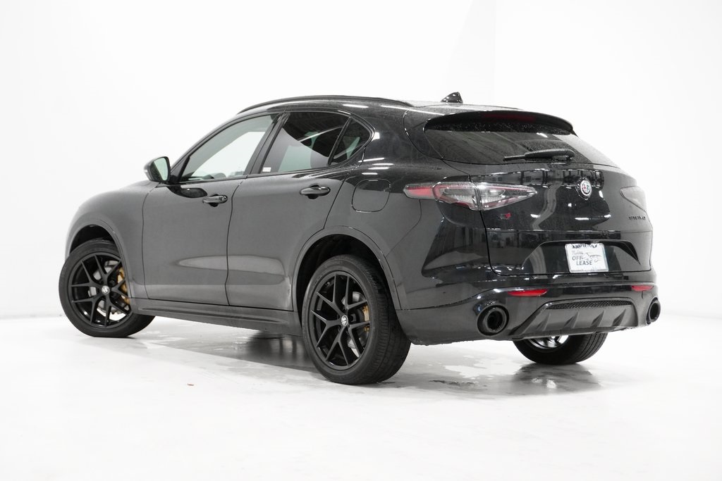 2021 Alfa Romeo Stelvio Ti Sport 5