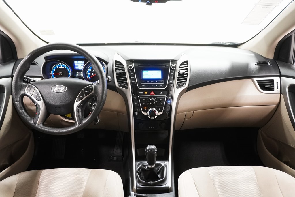 2013 Hyundai Elantra GT Base 12