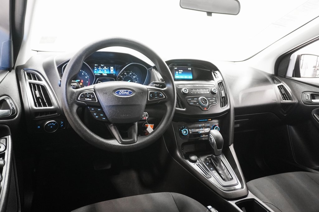 2018 Ford Focus SE 17