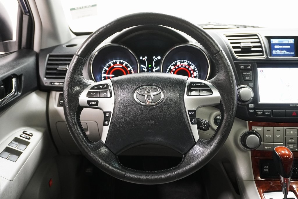 2012 Toyota Highlander Limited 15