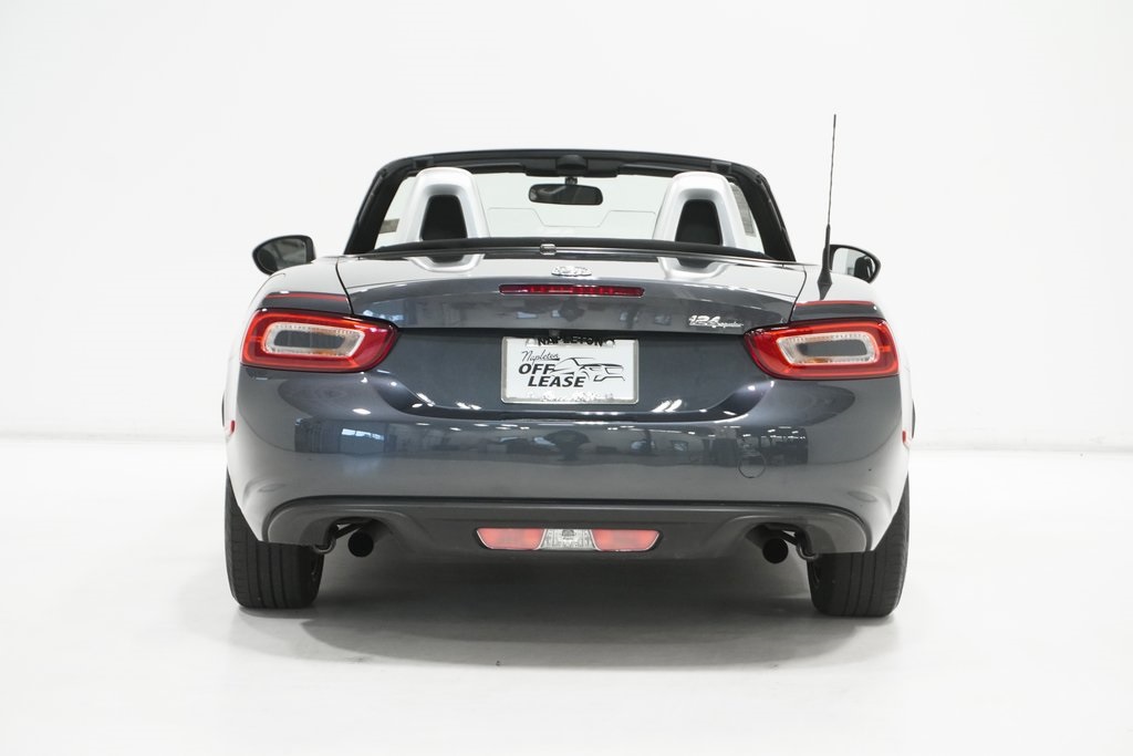 2017 Fiat 124 Spider Classica 6