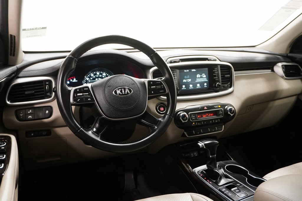 2019 Kia Sorento EX 18