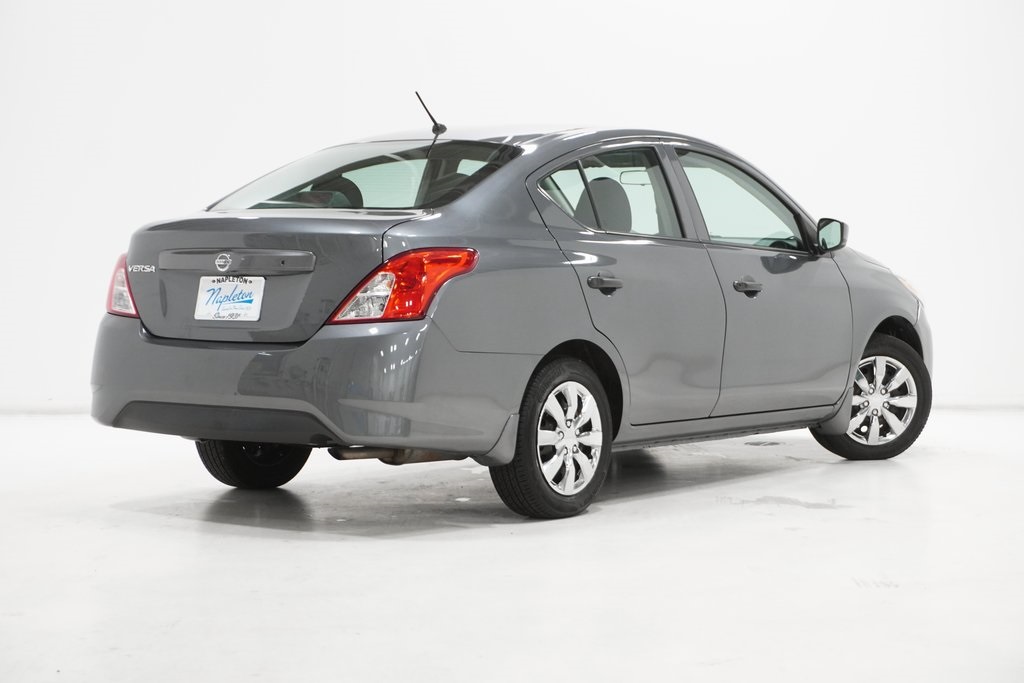 2018 Nissan Versa 1.6 S 7