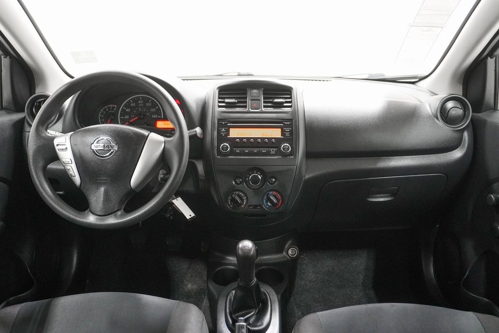 2018 Nissan Versa 1.6 S 12