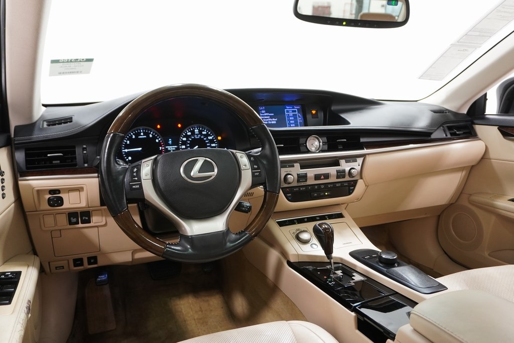 2013 Lexus ES 350 18